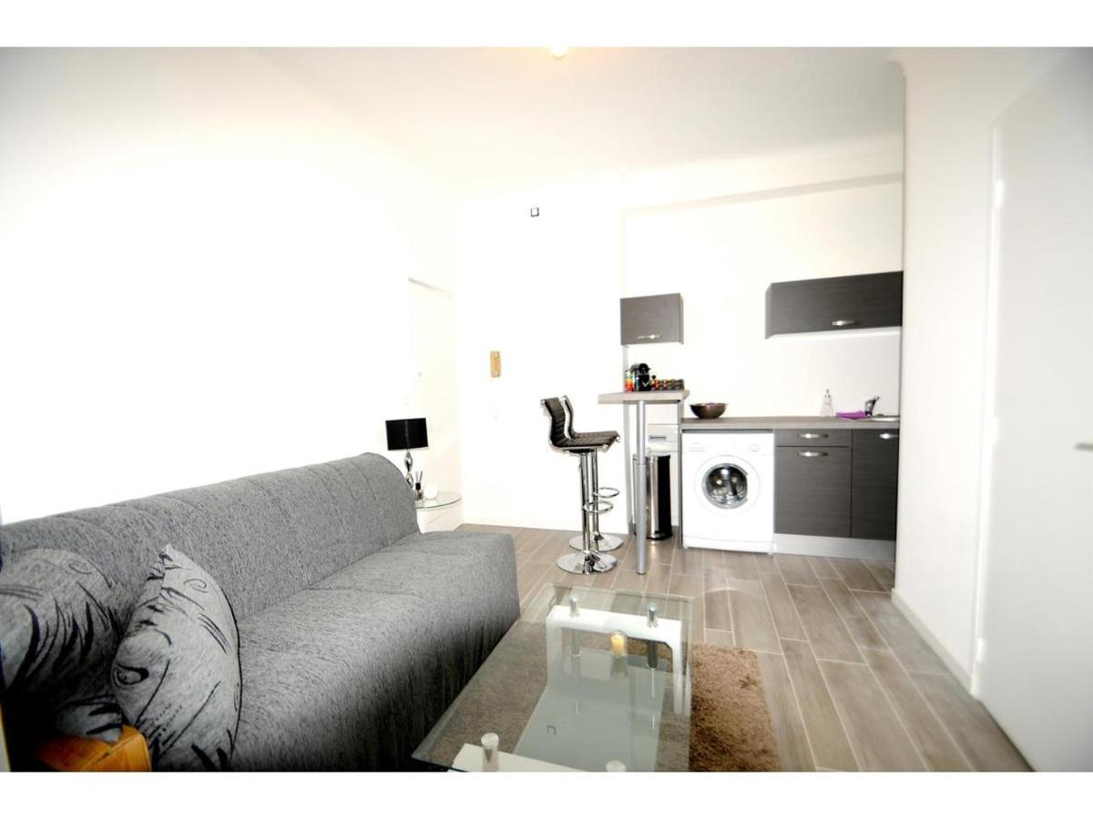 Appartement Superbe Meublé Cosy Avec Patio Au Calme Jean Médecin *